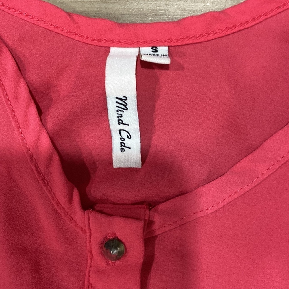 Mind Code Crop Tank Top - Picture 4 of 8
